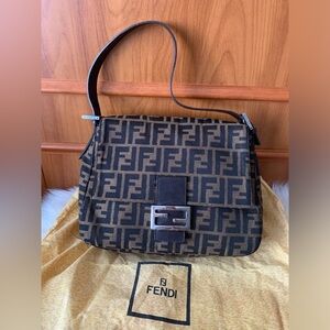 Fendi Mama Baguette Silver Hardware 🩶💝